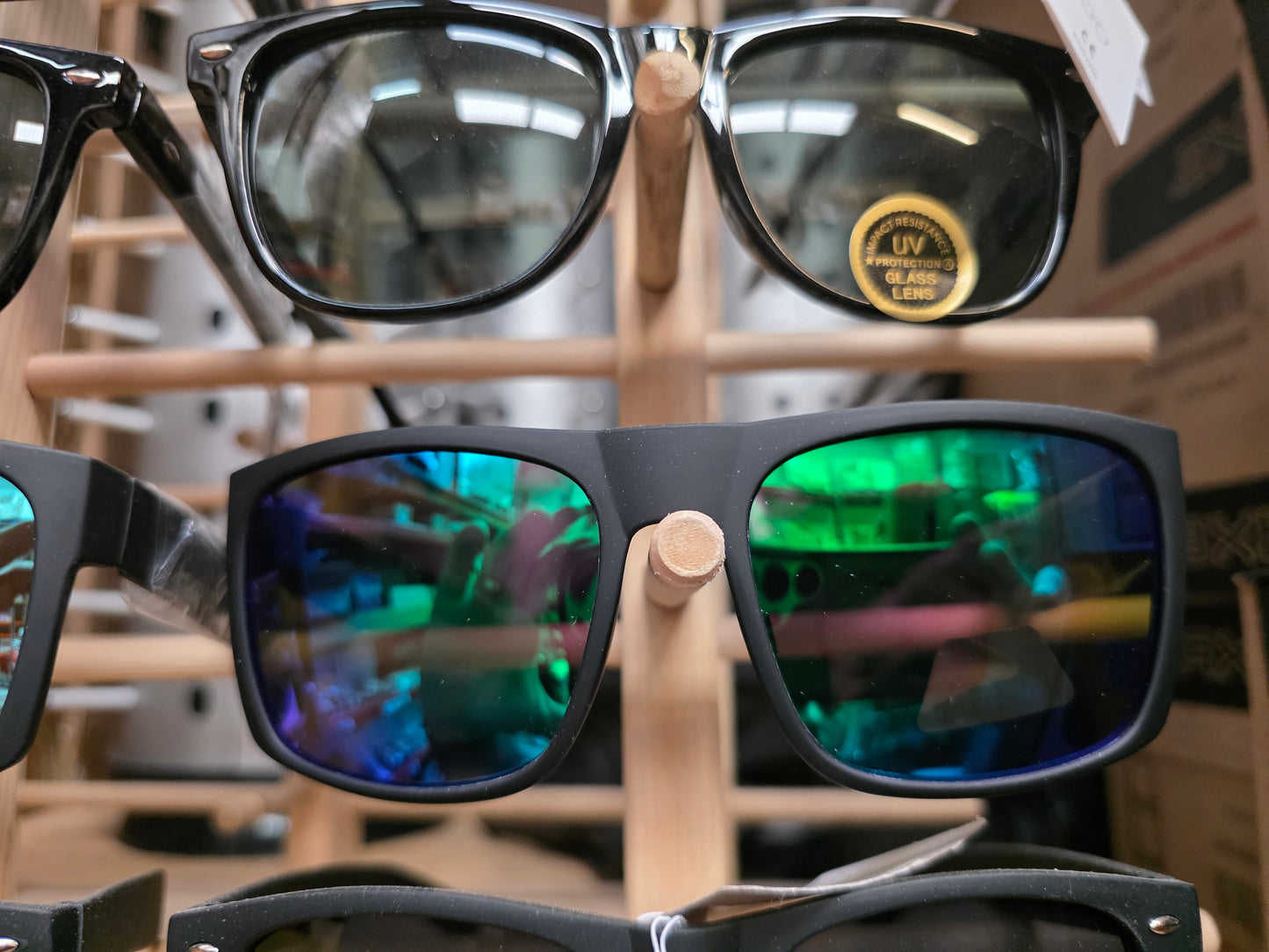 SUNGLASSES SHADES
