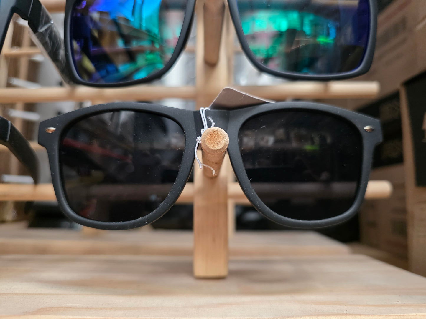 SUNGLASSES SHADES